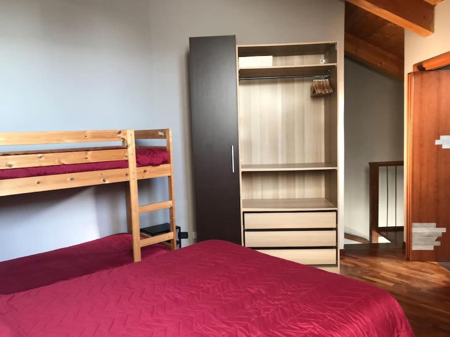 Bilocale Su Due Piani Vicino Centro Appartement Turin