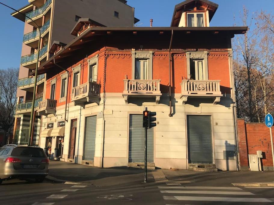 Bilocale Su Due Piani Vicino Centro * Turin